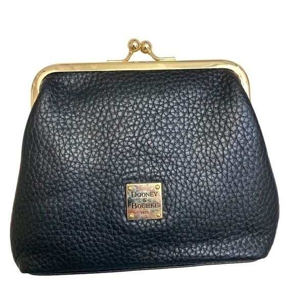 Dooney & Bourke black pebbled leather kisslock clutch bag - Picture 1 of 5